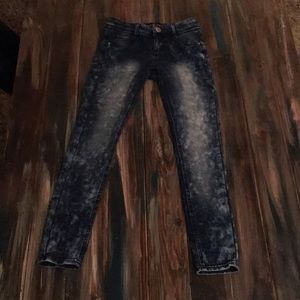 Girls size 7 jeggings.